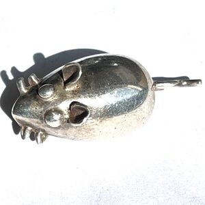 Darling Signed Vintage Mexico Sterling Silver Mouse Pin Brooch 3D Detail